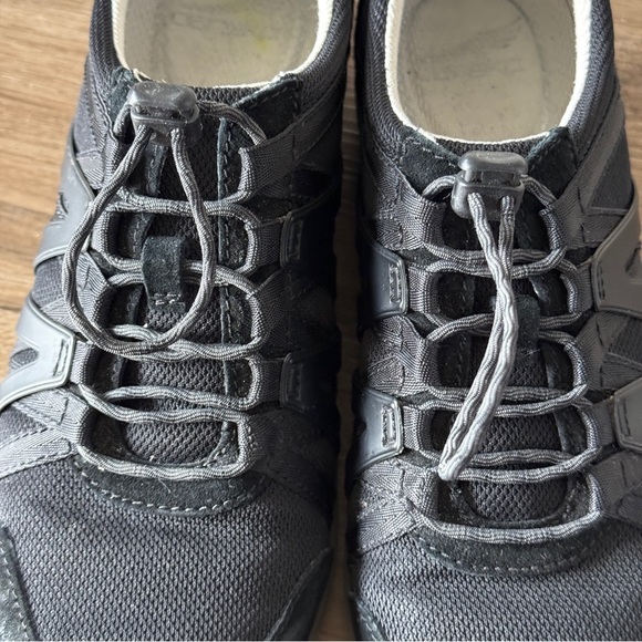 Dansko Women's Henriette Suede Canvas Sneaker
Black size 38 - Picture 5 of 9